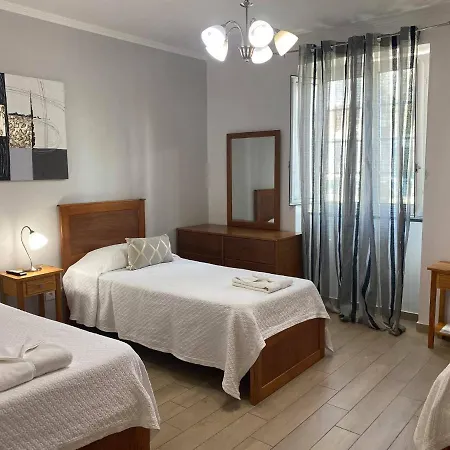 Isaias Pensionat Angra do Heroísmo